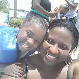 Meet your Posher, Lutrenda